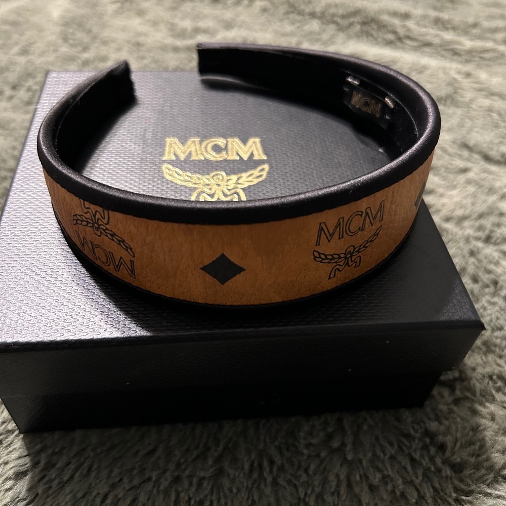 Mcm headband